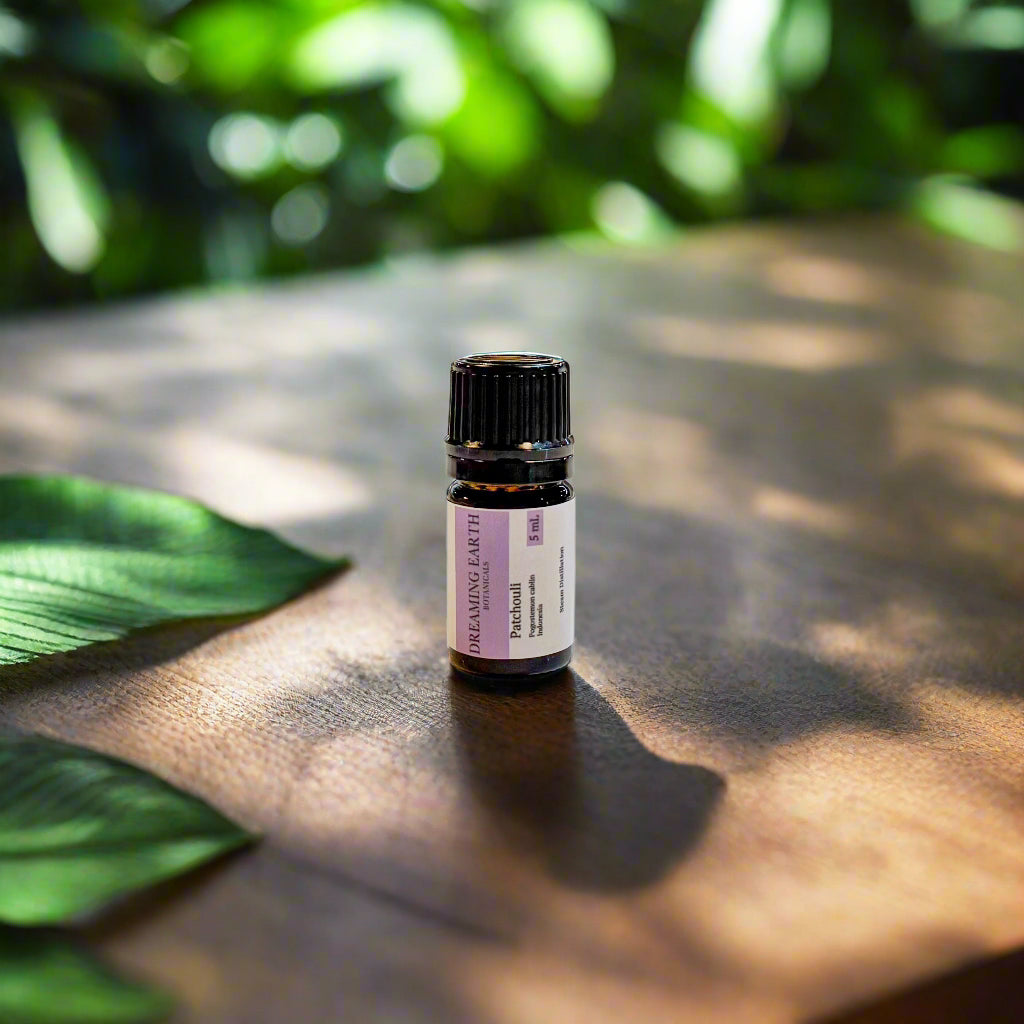 Load image into Gallery viewer, Patchouli Essential Oil
